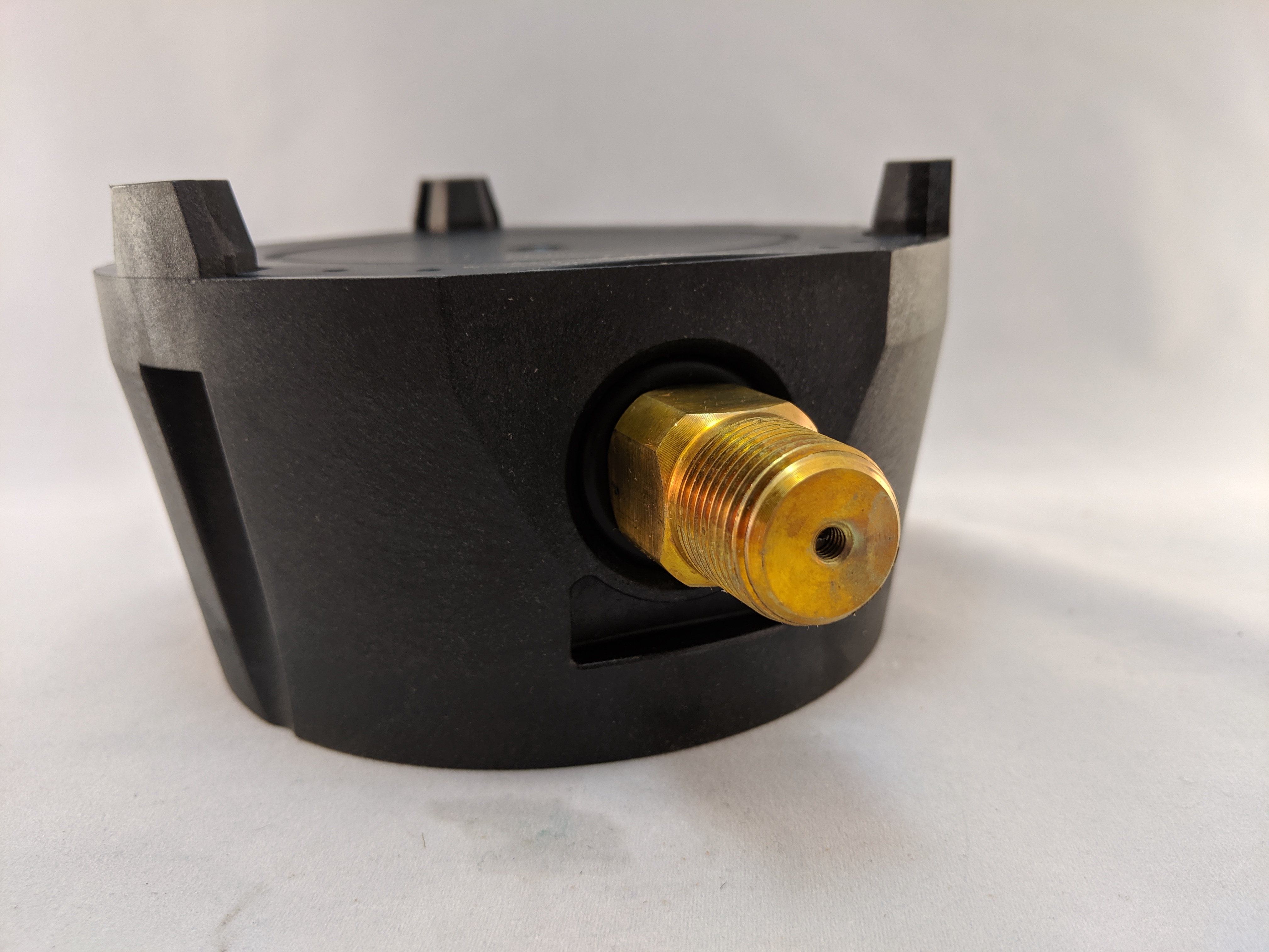 212.34.4.5"  30 psi 1/2 NPT lower mount