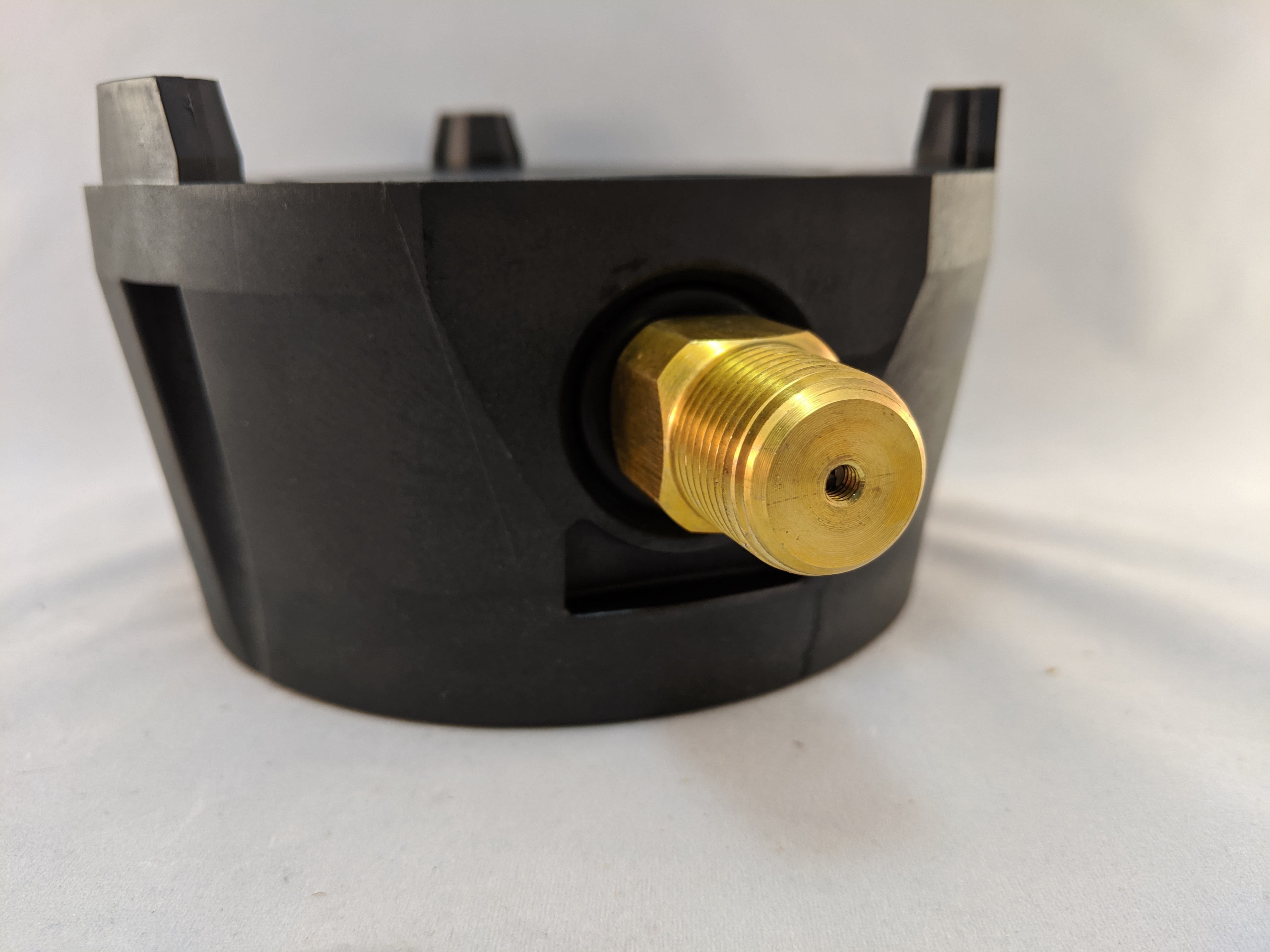 212.34.4.5"  200 psi 1/2 NPT lower mount