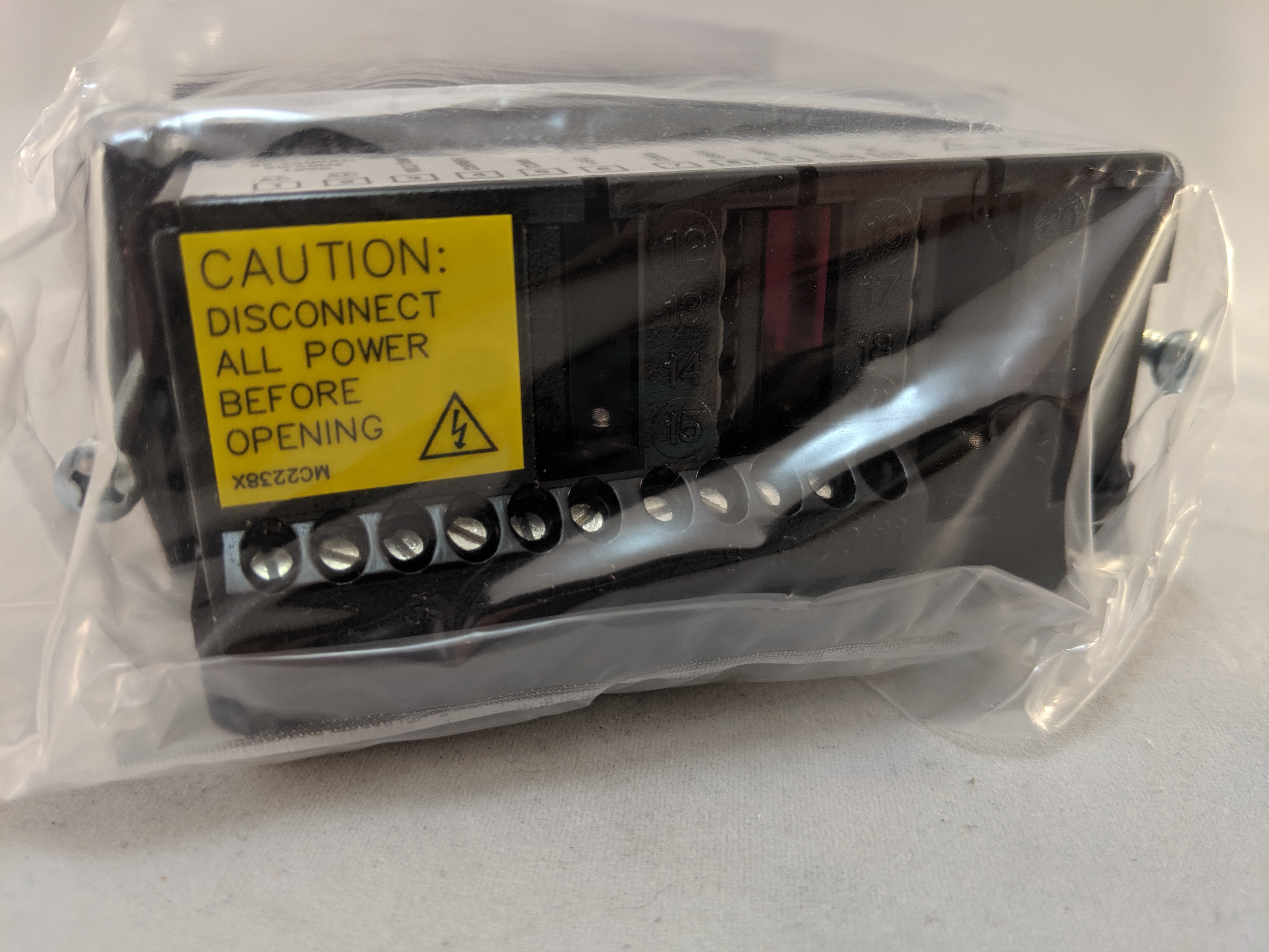 PAXD0000- DIGITAL DC VOLTMETER & AMMETER BASE UNIT 85-250VAC 3178642
