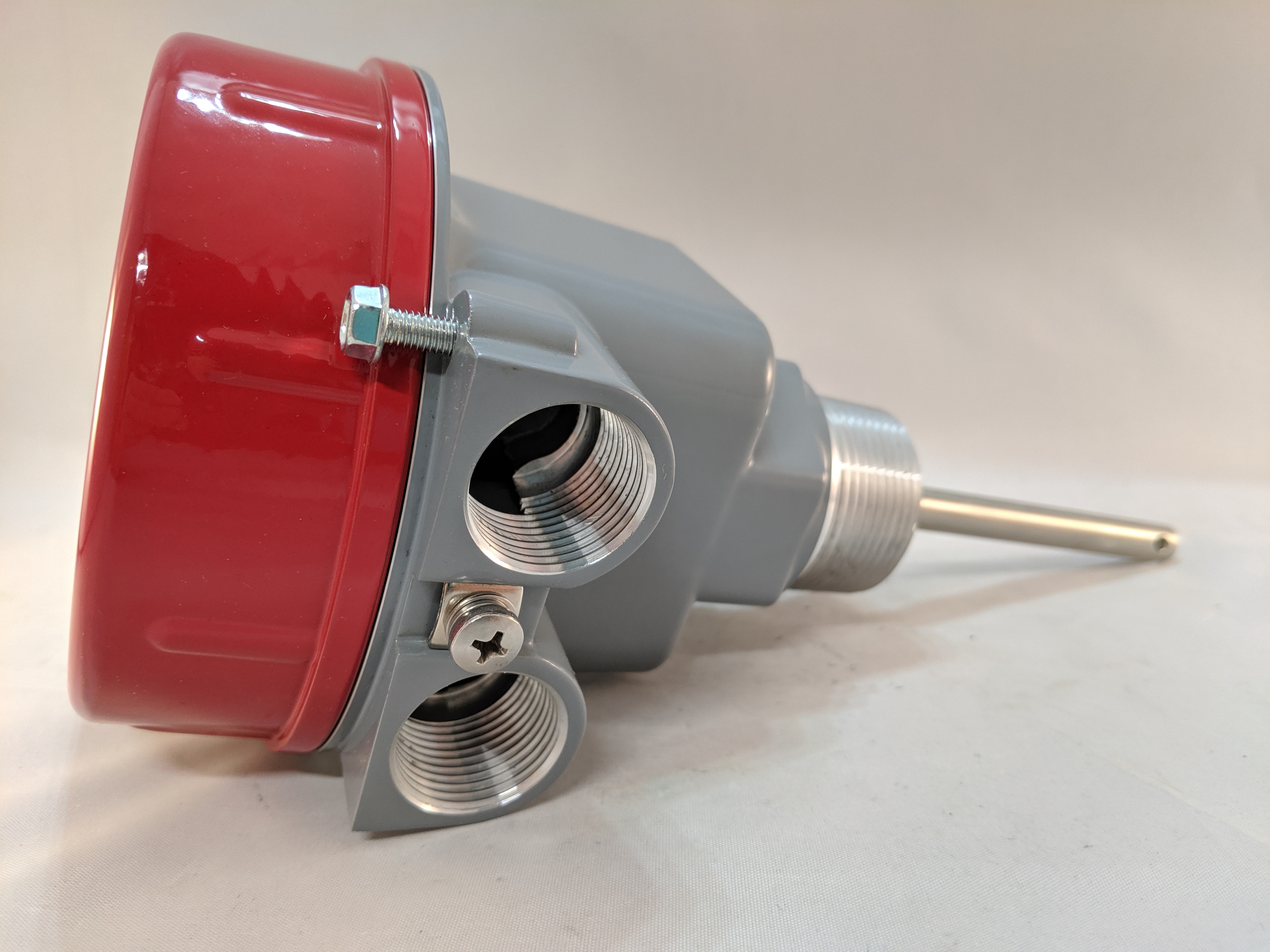 UWT SOLIDO ROTATING PADDLE SWITCH 115VAC 1 1/4"NPT FM