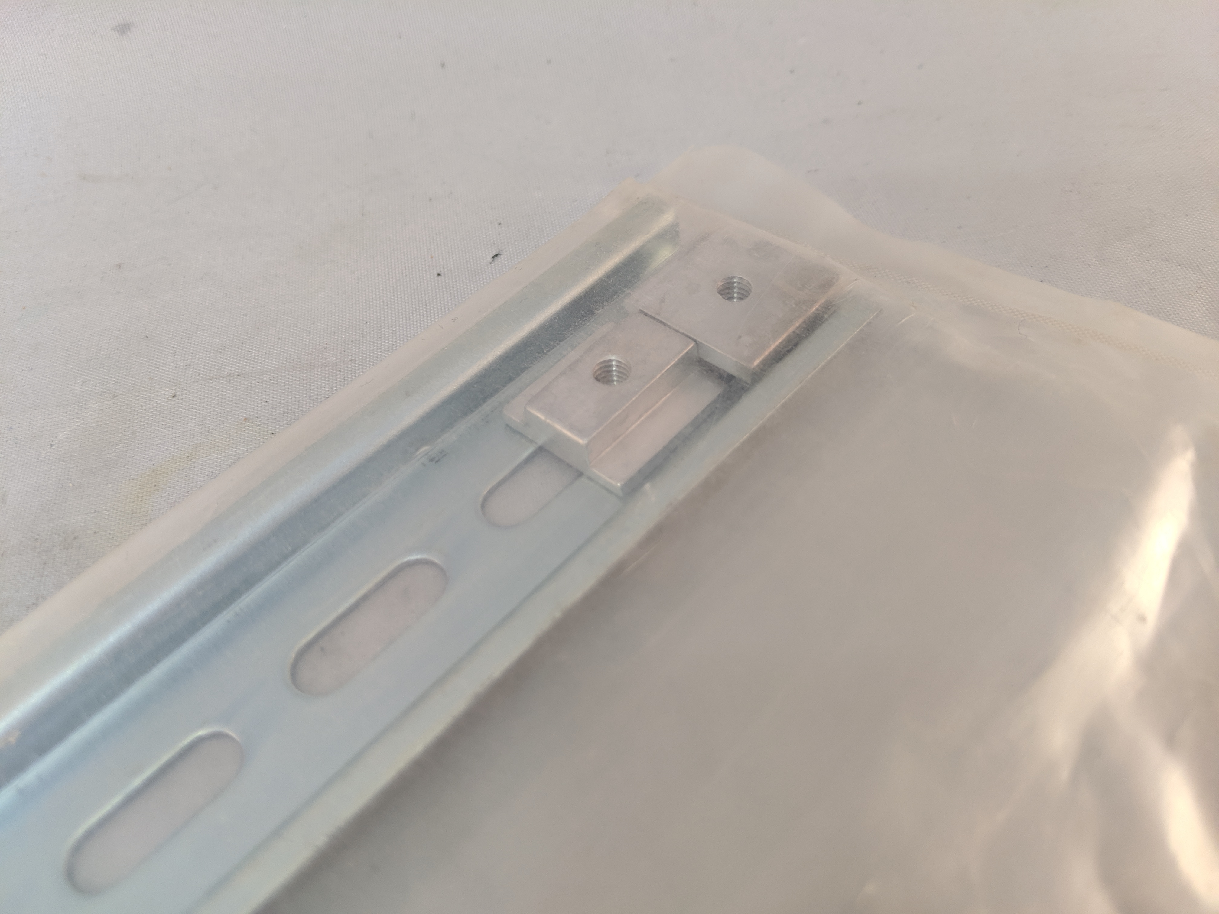 DIN RAIL KIT FOR HEARTLAND SERIES-12"11