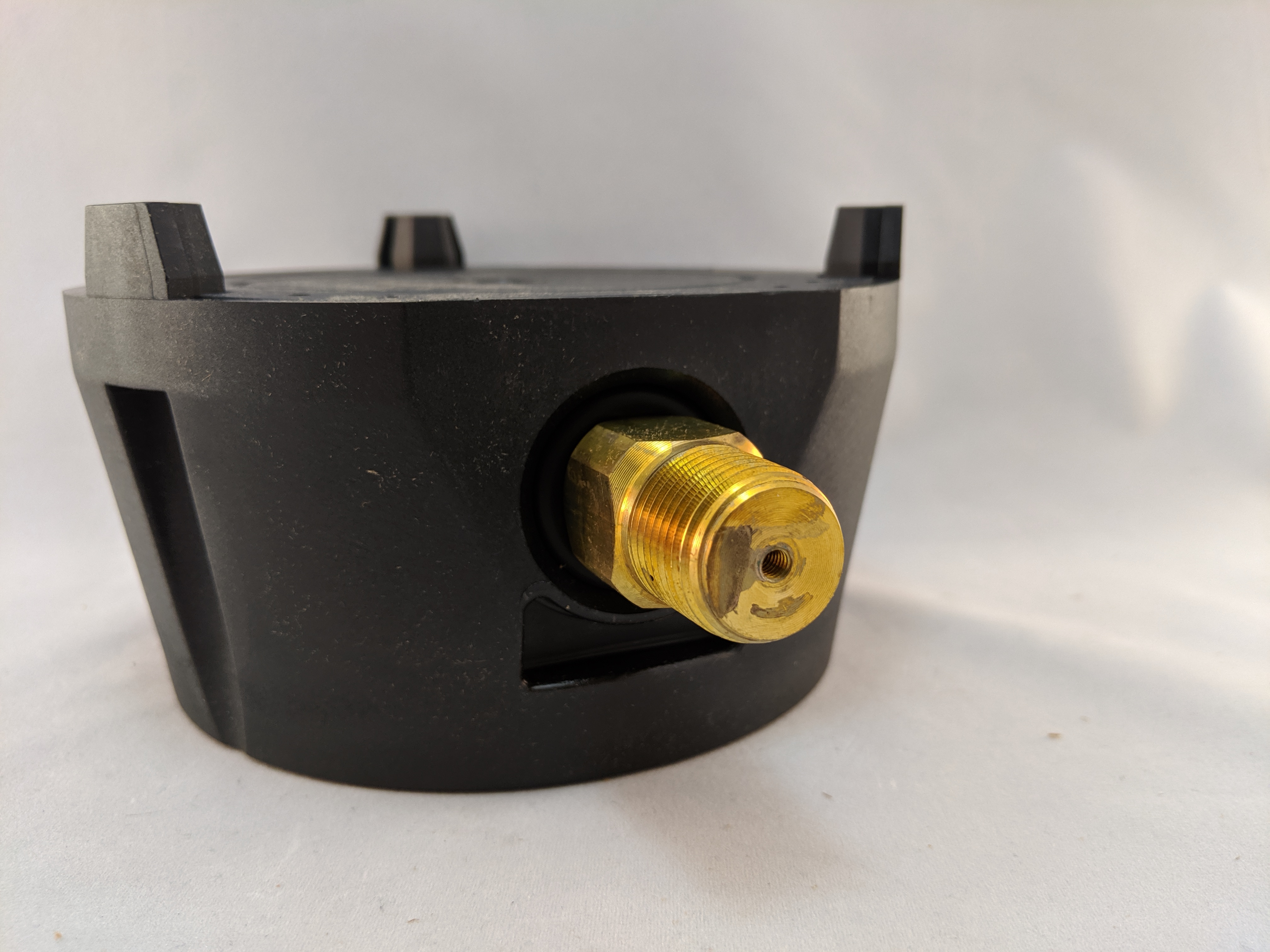 212.34.4.5"  -30 inHg/+15 psi 1/2 NPT lower mount