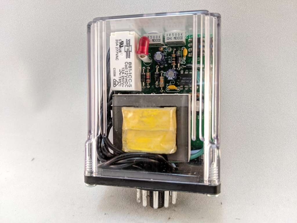 LEVEL CONTROL VARIABLE SENSITIVITY, TIME DELAY, 120VAC OCTAL