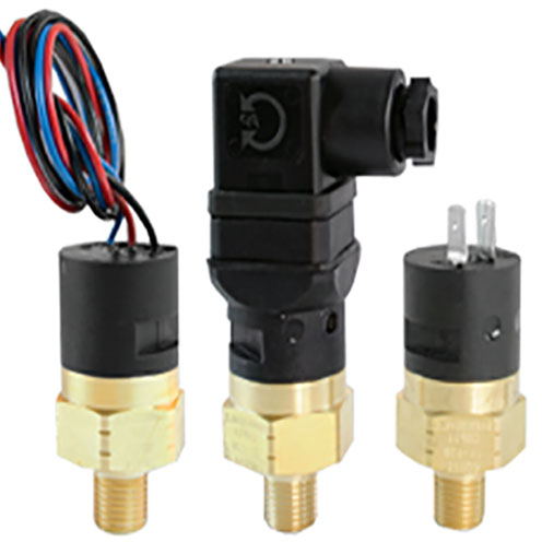 Barksdale Series 96211 Pressure Switch, 2.5-15 PSI, SS Fitting, DIN Connector, Viton Diaphragm/O-Ring, 7/16-20 SAE