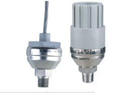 [673-1] DWYER Series 673 Pressure Transmitter