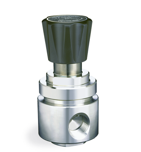 [FR-2063-2082-019] FR-2000 SERIES PRESSURE REDUCING REGULATOR, 316SS BODY, 0-150PSIG OUTLET PRESSURE, NPTF PORTS, 1/2" IN AND OUT, MAX INLET PRESSURE 500PSIG, 1/4" GAUGE PORT AT 90 DEGREES