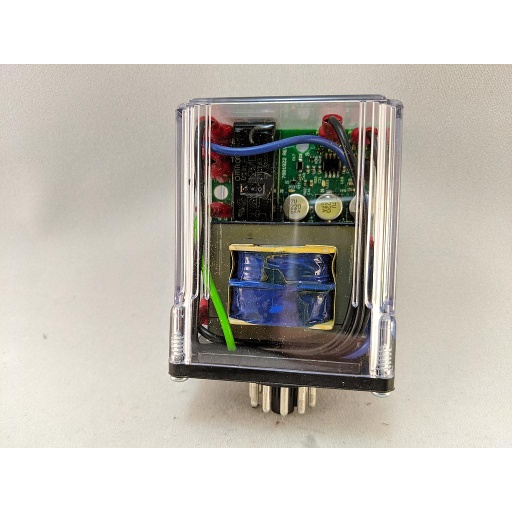 [26MB1A0Y] Low-Water Cutoff Level Control, 10k Ohm Sensitivity, 120VAC, 11 Pin Octal Mount, No Enclosure, Reset/Pushbutton/Test Features