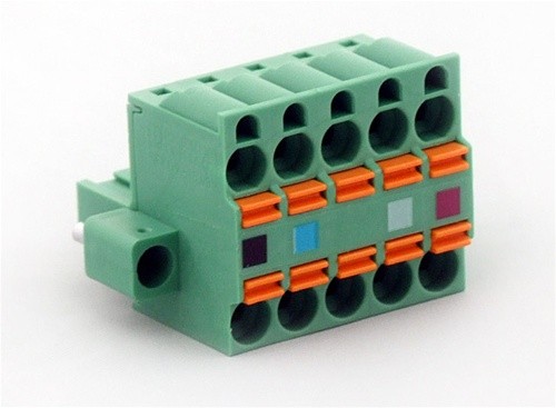 [HE200ACC500] Double CsCAN Plug.  Provides two terminals per conductor; incoming terminal and outgoing terminal.  Highly recommended for applications utilizing CsCAN networking and/or I/O Expansion