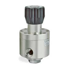[DHH63BGN9A449-21] DH Series Regulator, Spring Loaded, Handknob, 316SS Body, 0-150 PSI Outlet, 0-600 PSI Inlet, Buna-N O-Ring and Valve Seat, Gylon Diaphragm, Non-Venting, 1" NPTF In/Out Ports, No Gauge Port