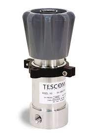 [54-2061D66] Tescom 54-2000 Series Pressure Regulator, 200-10,000psi, 1/4" NPT, Buna-N O-ring, Medium Pressure, 3/8" Port Type